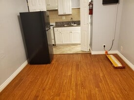 3313 California St in Huntington Park, CA - Building Photo