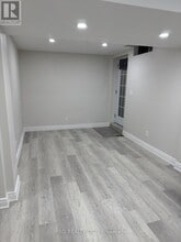 3964 Beacham St in Mississauga, ON - Building Photo - Building Photo