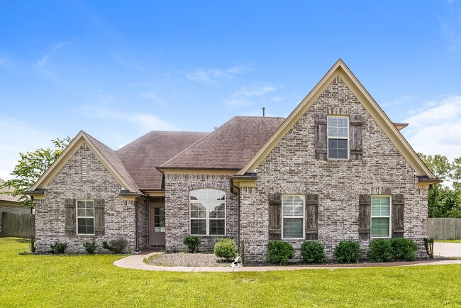 property at 4721 Shinault Ln
