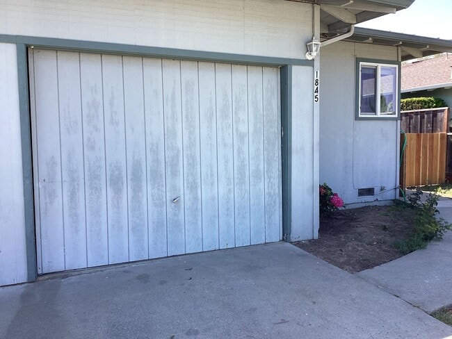 1845 Halterman Ave in Santa Cruz, CA - Building Photo - Building Photo