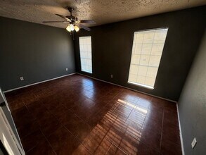 10030 Rosbrook Dr in Houston, TX - Building Photo - Building Photo