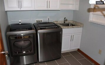 6341 Columbia Cir in Fishers, IN - Building Photo - Building Photo