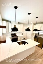 210 D St in Roseville, CA - Building Photo - Building Photo