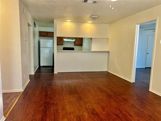 409 Crestline Dr in Arlington, TX - Building Photo - Building Photo