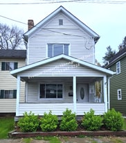 1802 3rd Ave in Beaver Falls, PA - Building Photo