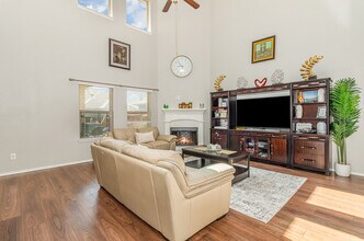 613 Wounded Knee Dr in Cross Roads, TX - Building Photo - Building Photo