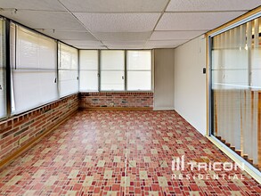 12015 El Sendero St in San Antonio, TX - Building Photo - Building Photo