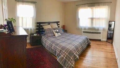 877 Farmington Ave in West Hartford, CT - Building Photo - Building Photo