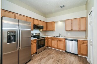 202 North St in Grand Prairie, TX - Building Photo - Building Photo