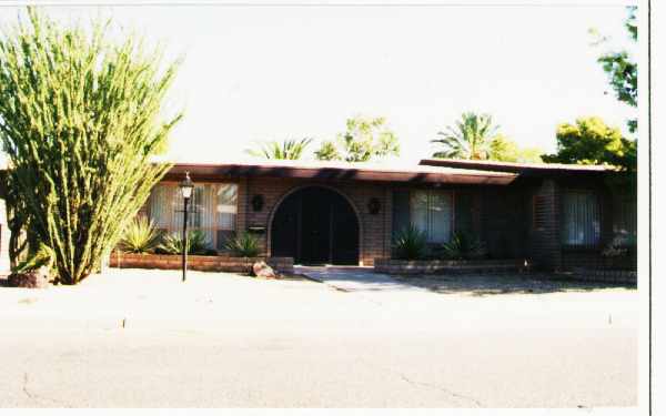 3742 E Glenrosa in Phoenix, AZ - Building Photo