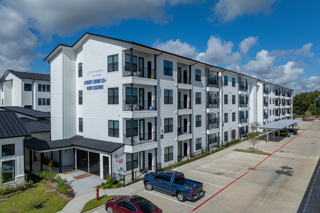 Ivy Point Cinco Ranch in Katy, TX - Foto de edificio