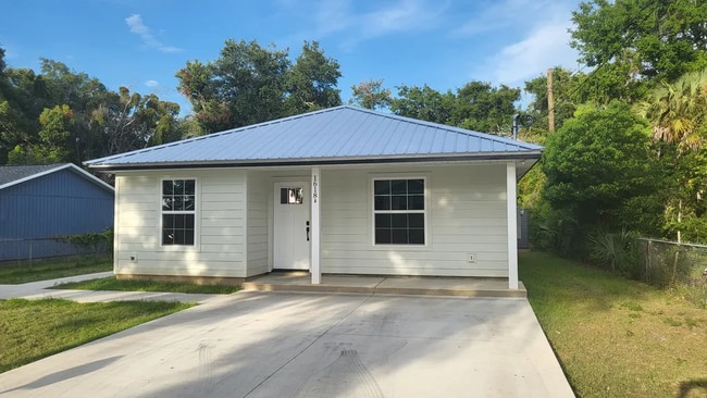 property at 1618 Fountain Ave