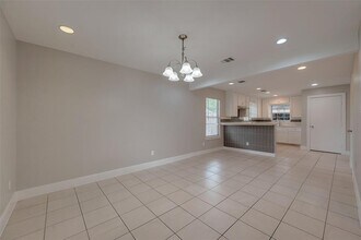 7229 Moline St in Houston, TX - Building Photo - Building Photo
