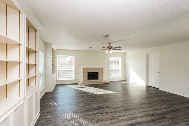 101 Sea Mist Dr in League City, TX - Building Photo - Building Photo