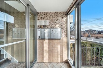 177 Franklin St, Unit 2 in Stoneham, MA - Foto de edificio - Building Photo