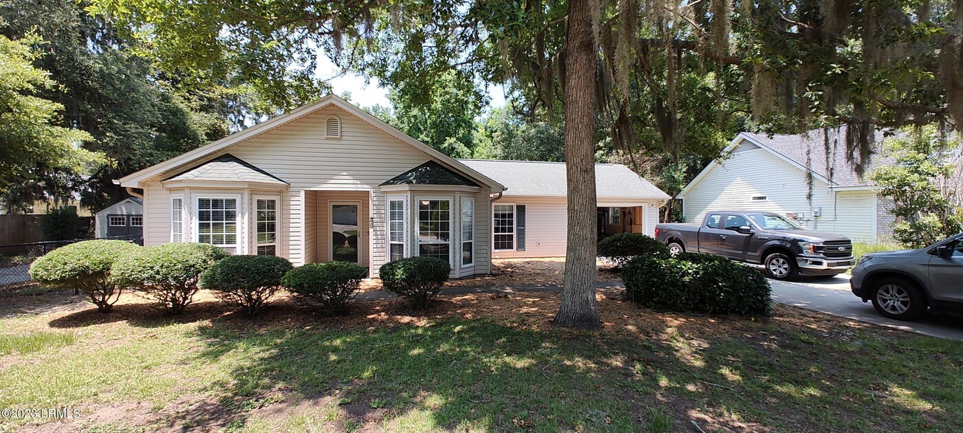 28 Ardmore Ave in Beaufort, SC - Foto de edificio