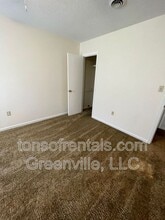 100 State Rd S-42-7449 in Spartanburg, SC - Building Photo - Building Photo