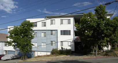 535 Oakland Ave in Oakland, CA - Foto de edificio - Building Photo