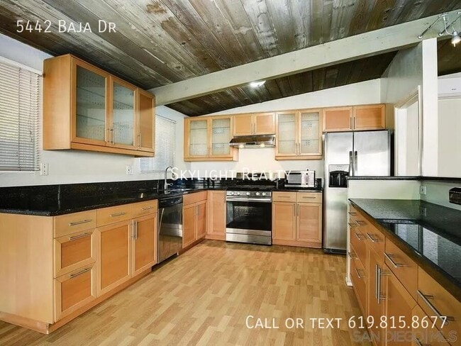5442 Baja Dr in San Diego, CA - Building Photo - Building Photo