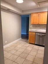 2066 St Johns Ave in Highland Park, IL - Building Photo - Building Photo