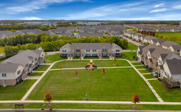 The Villas At Patriot Estates in McHenry, IL - Foto de edificio - Building Photo