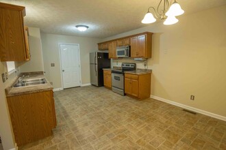 3237 Veranda Cir in Clarksville, TN - Building Photo - Building Photo