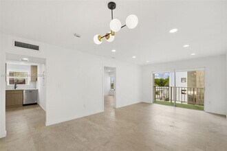 1245 West Ave in Miami Beach, FL - Building Photo - Building Photo