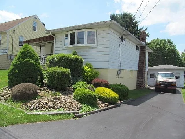 property at 422 Buckeye St