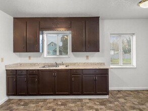 5428 S Cedar St in Tacoma, WA - Building Photo - Building Photo