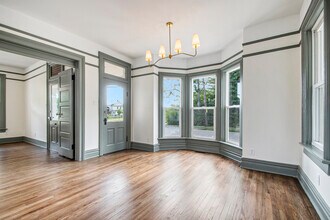 523 W Marion St in South Bend, IN - Foto de edificio - Building Photo