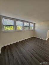 156 Hoover Ave in Kenmore, NY - Building Photo - Building Photo