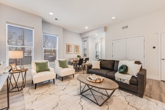 2922 W 26th Ave, Unit 4 in Denver, CO - Building Photo - Building Photo