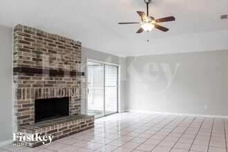 11431 Stoughton Dr in Houston, TX - Building Photo - Building Photo