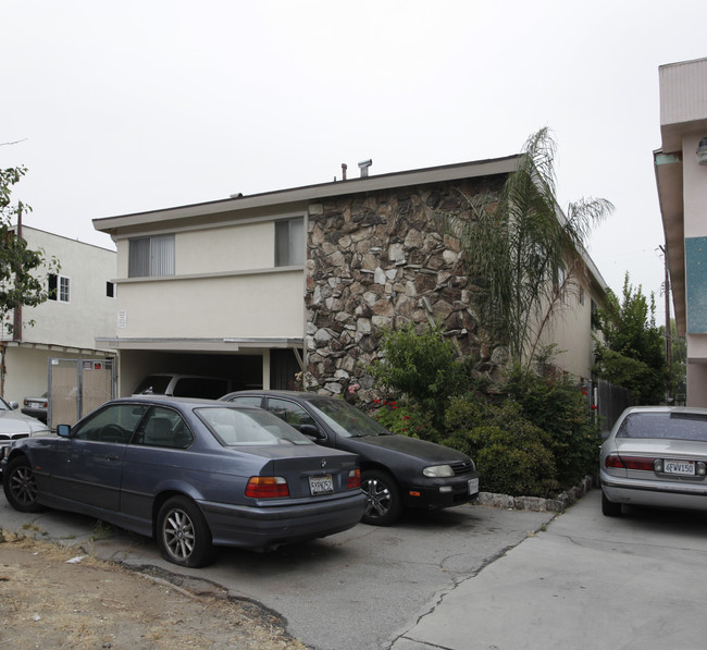 11442 Califa St in North Hollywood, CA - Foto de edificio - Building Photo