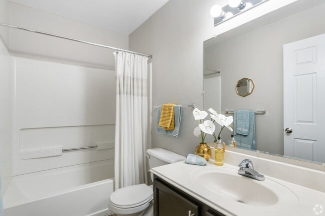 Parcside Townhomes in College Station, TX - Building Photo - Building Photo