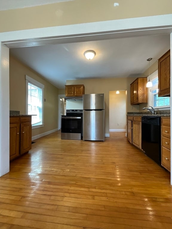 137 Pine St in Fitchburg, MA - Building Photo - Building Photo