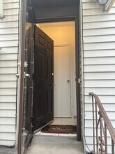 116 Logan Ave in Staten Island, NY - Building Photo - Building Photo