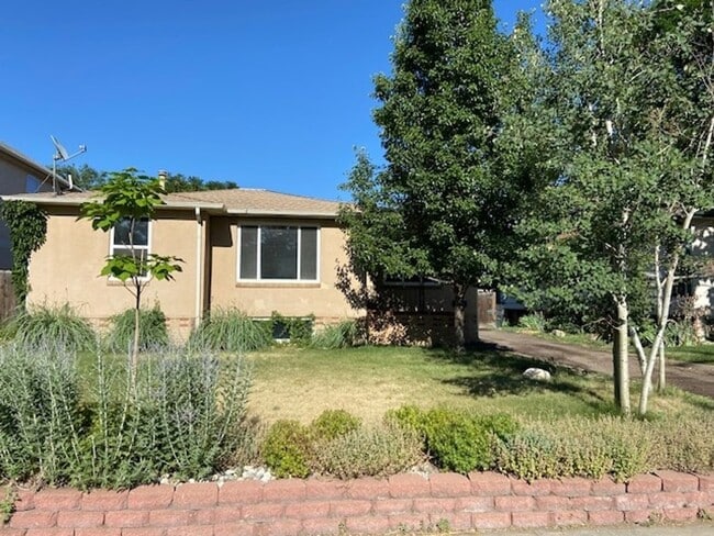3232 S Fox St in Englewood, CO - Building Photo - Building Photo