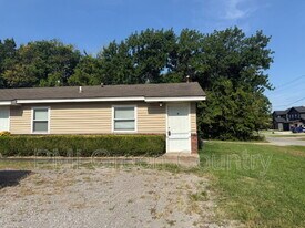 618 N Fairland Ave in Coweta, OK - Building Photo