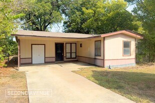 5824 Fursman Ave in Fort Worth, TX - Building Photo