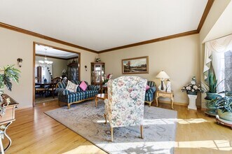 912 Stonebridge Way in Woodridge, IL - Building Photo - Building Photo