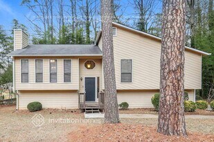 6712 Songwood Dr in Austell, GA - Building Photo