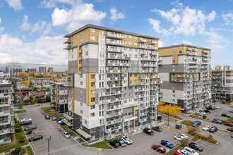 Le Logix in Laval, QC - Building Photo - Building Photo