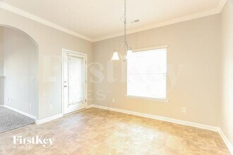 1005 Bethpage Ln in Calera, AL - Foto de edificio - Building Photo