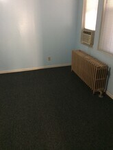 3821 Bates St, Unit 1 in Pittsburgh, PA - Building Photo - Building Photo