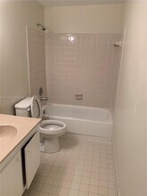 1314 White Pine Dr in Wellington, FL - Foto de edificio - Building Photo