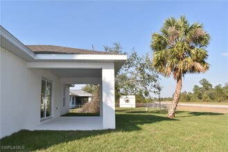 4834 Mattox Cir in North Port, FL - Building Photo - Building Photo