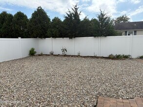 201 Riviera Dr in Toms River, NJ - Building Photo - Building Photo