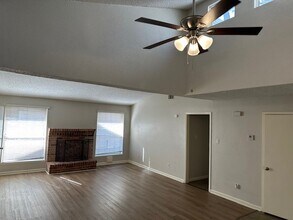 23711 Farm Hill Dr in Spring, TX - Building Photo - Building Photo