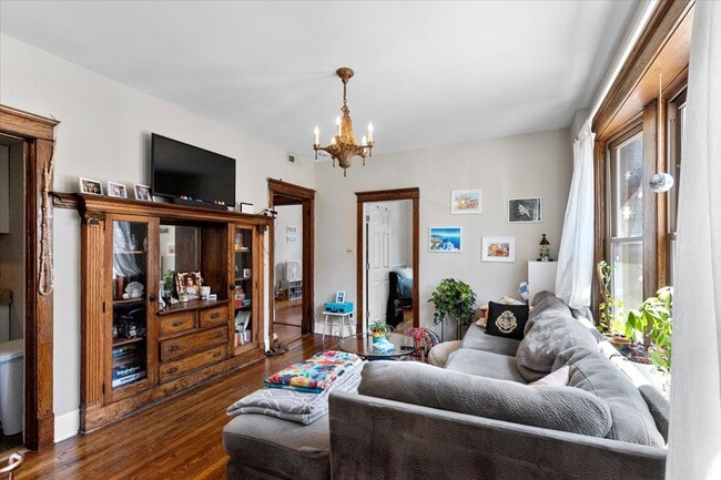 property at 4000 N Southport Ave